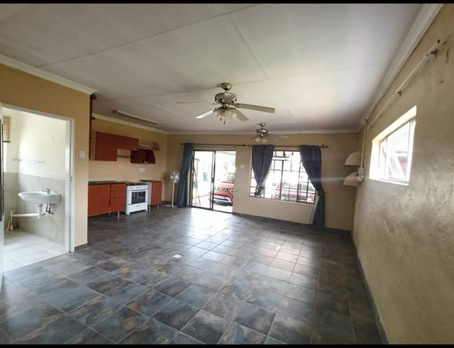 2 BEDROOM PROPERTY TO RENT IN PETERSFIELD